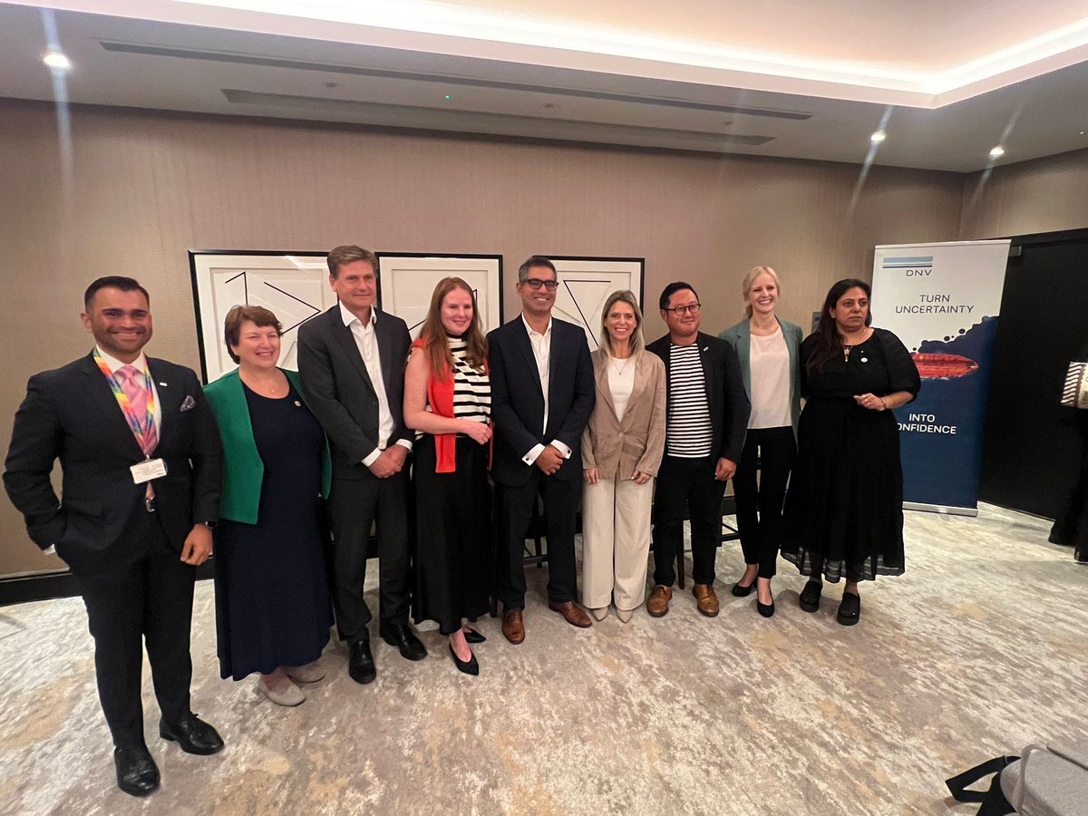 WindwardAI's tweet image. More highlights from this week at #LISW25: Navigating the Future: AI &amp;amp; Maritime Insights, hosted by @WISTAUK  and DNV.

@iritsinger, Windward CMO, joined a brilliant panel to talk tech, transformation, and what AI really means at sea.