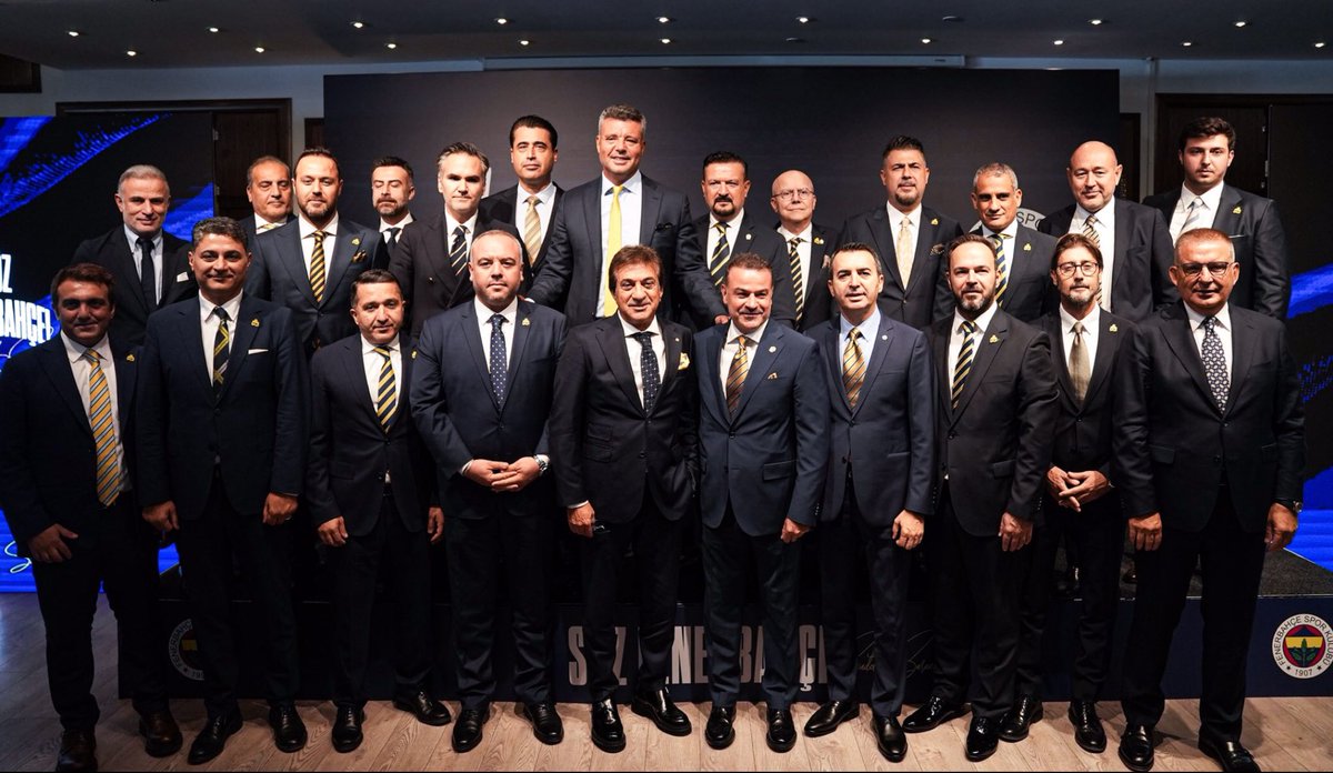 Sevgili dostum, kardeşim Cem CİRİTÇİ’nin Fenerbahçe’mize hizmet yolunda, Sadettin SARAN’ın yönetim kurulu listesinde yer almış olmasından büyük gurur duyuyorum.
Artık Fenerbahçe’de yeni bir dönemin başlaması gerekiyor!Gönülden başarılar diliyorum. 🇹🇷💛💙🧿 <a href="/cemciritci/">Cem Ciritci</a>