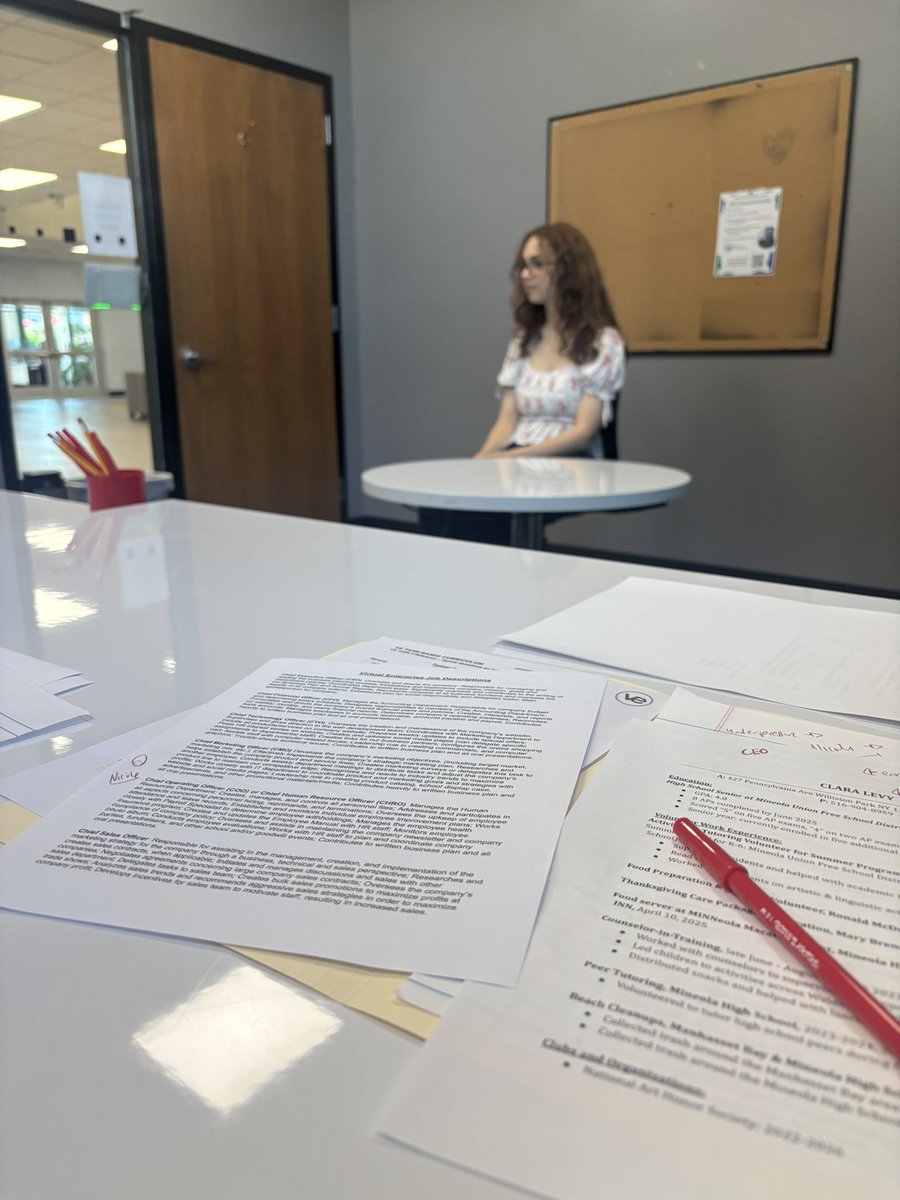 Calling all CEOs <a href="/mineolahs/">Mineola High School</a> #youbelonghere