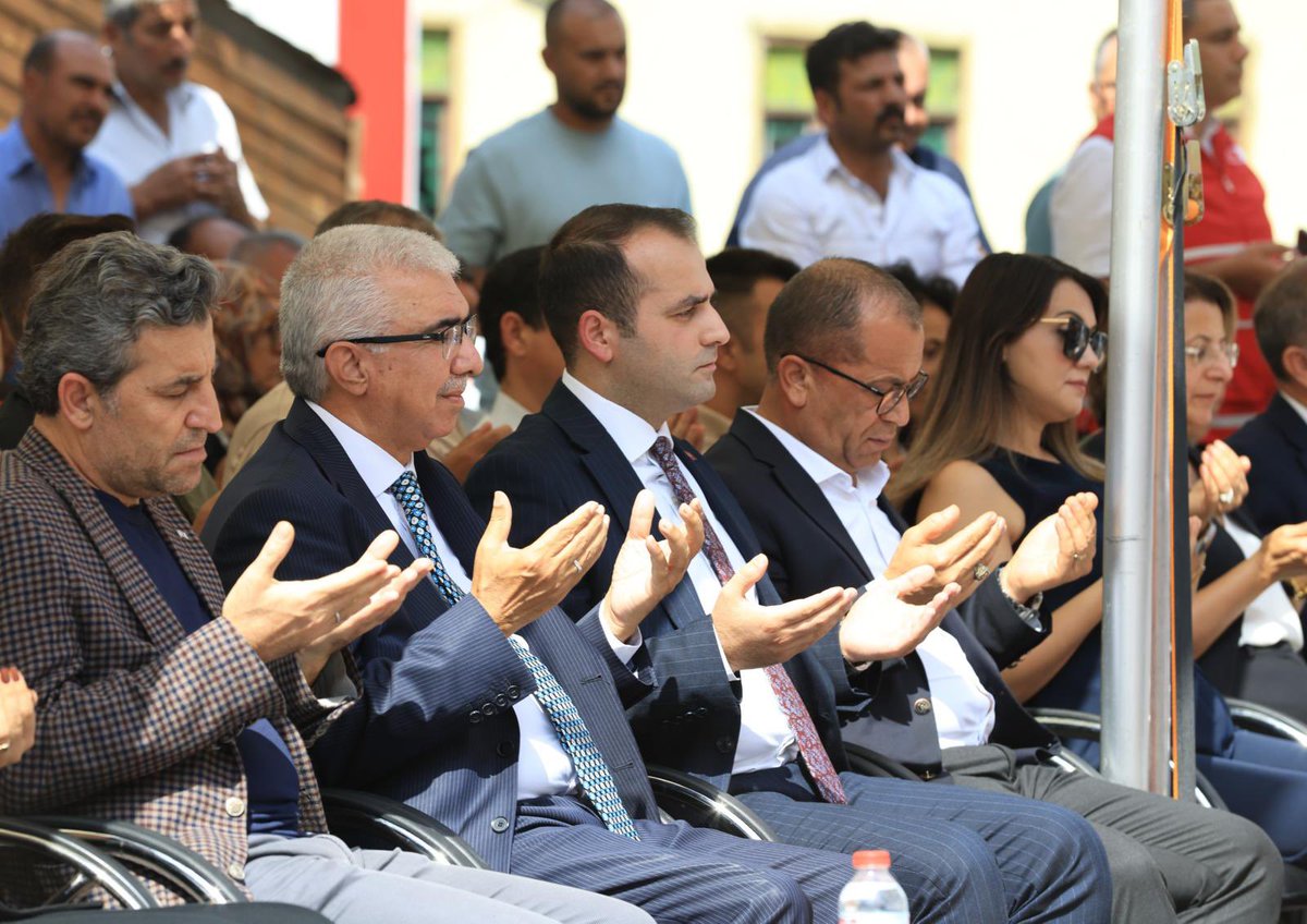 ramazansaygili1's tweet photo. 📍 Saimbeyli, Adana

Bizimkisi bir iyilik hikayesi. ✍️ 

Hamiyetperver milletimizin desteğiyle 780 bin km² vatan toprağında iyilik halkaları ilmek ilmek büyümeye devam ediyor. ⛓️ 

Saimbeyli Kızılay Butik mağazası tüm hemşerilerimize hayırlı olsun. 🌙 

#SensizOlmaz https://t.co/1FAUHeIlQ0