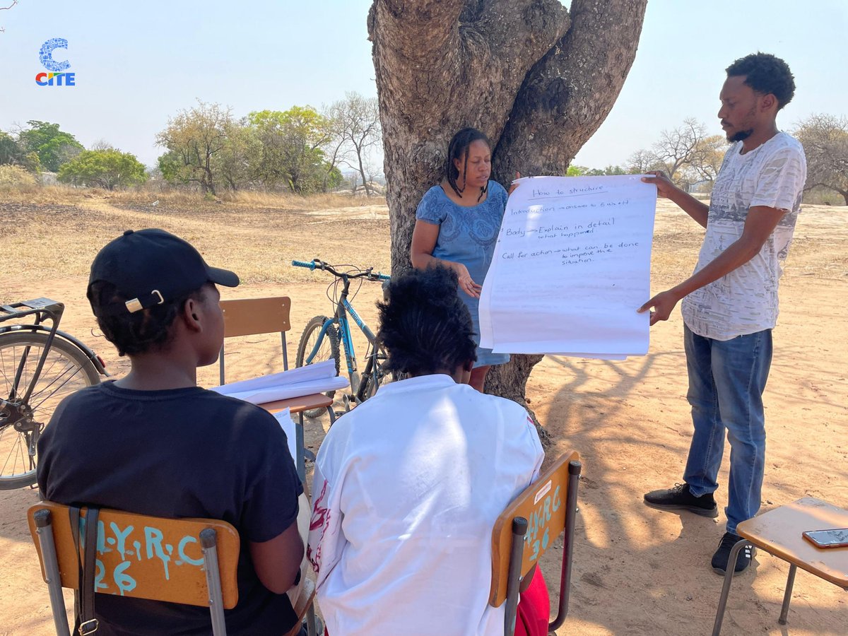 citezw's tweet photo. In Sitezi, Gwanda, young women are finding their voices.
Through CITE training, they are learning to write stories that shine a light on the issues their communities face.
For the past two years, CITE has been training young women in this community, empowering them with the skills and confidence to share their truths.

#CITEYouthNetwork @ScreenshotZw