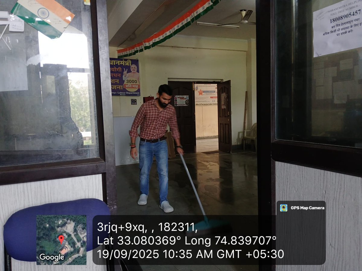 ALCreasi's tweet photo. Cleanliness drive held at Office of ALC Reasi under #SwachhataAbhiyan 🌿
Staff joined hands to keep premises neat &amp; spread awareness for a clean, green future. ✨
#SewaPakhwada #SwachhBharat #Reasi #LabourDept
@diprjk https://t.co/sYkuyPu0Ks
