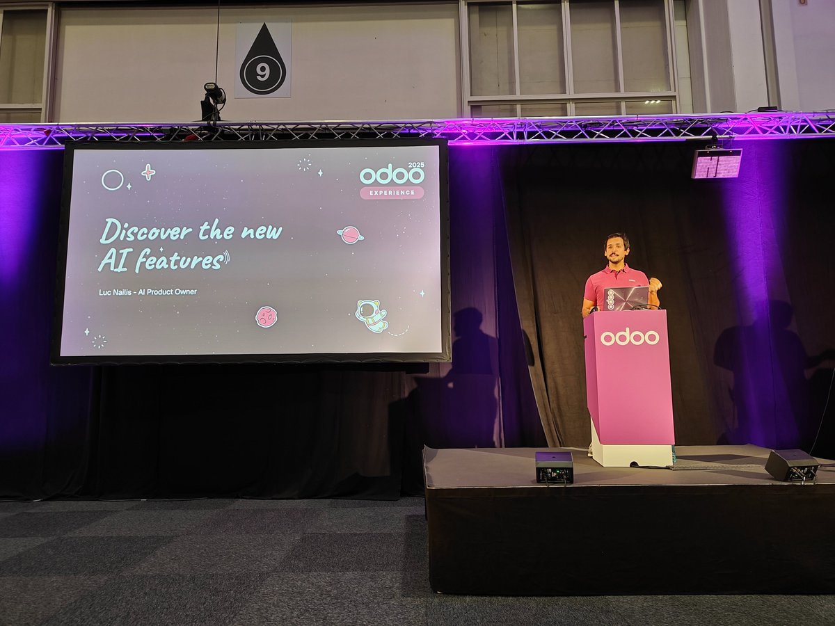 Unsurprisingly, Hall 7D is packed for the presentation of AI features #OdooExperience youtube.com/live/uB2jcJ4XH…