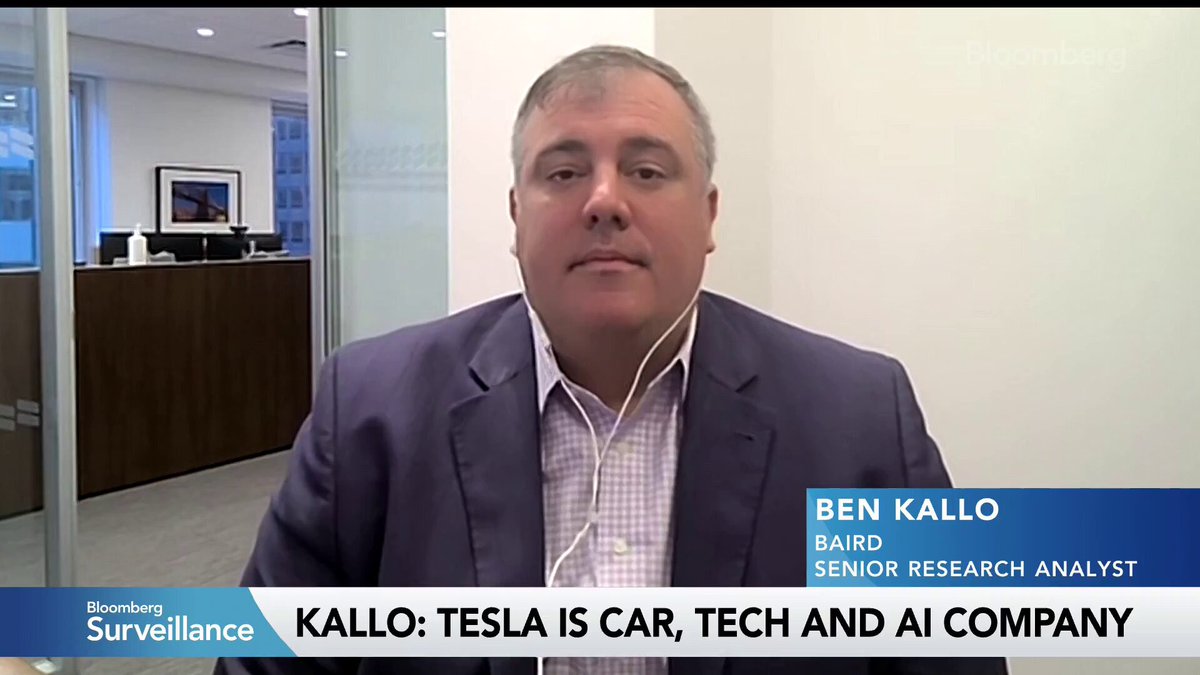 herbertong's tweet image. 🚨 Baird upgrades Tesla to Outperform, raising PT to $548 (from $320) 🚀

“We now expect shares to Outperform as $TSLA is increasingly viewed as the leader in physical AI,” Kallo said.

“Relatively muted stock reactions following a series of less-than-stellar quarters and…