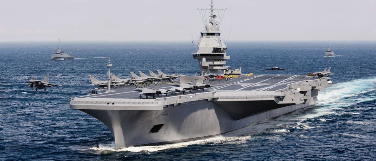 top_force's tweet image. ⚓️🇫🇷 #PANG Dimensions : 310 x 90 (largeur max du pont d&apos;envol, 39 m à la flottaison) x 10,8 mètres. Déplacement : 78 000 tonnes à pleine charge