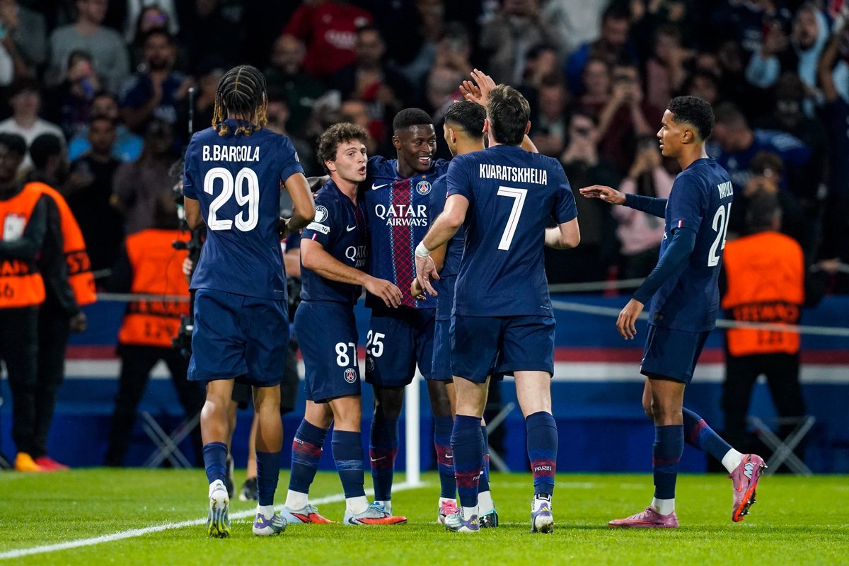 Jules Koundé 🇫🇷 sur le PSG 😋 :

« 𝗢𝗡 𝗔 𝗛𝗔̂𝗧𝗘 𝗗𝗘 𝗝𝗢𝗨𝗘𝗥 𝗖𝗢𝗡𝗧𝗥𝗘 𝗘𝗨𝗫. »

(<a href="/CanalplusFoot/">CANAL+ Foot</a>)