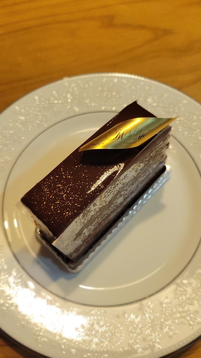 50になりました！

スポンサー様(ｶﾐｻﾝ)がケーキ買ってきてくれたんで糖分摂取して頭フル回転で妄想プラしながら相模湖へ向かいます！

相模苦手だけど2days密かに燃えてます😏🔥🔥🔥