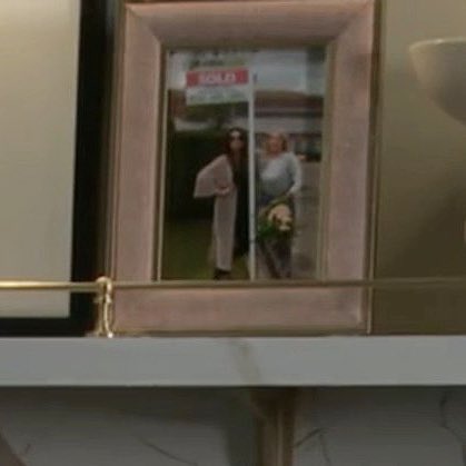 THIS IS TOO CUTE!! 

Let's get a photo of us with the sold sign outside our dream house we just bought together as a couple 🥹🥹🥹🫶🏼 

#swarla #corrie