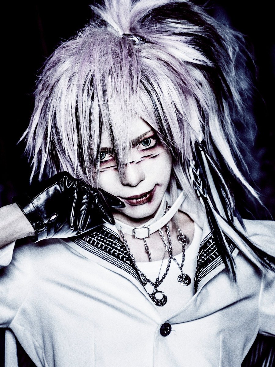 SadieにRAZORにややこしいが笑 RAZOR次回作 『In CREATURE』 の新アー