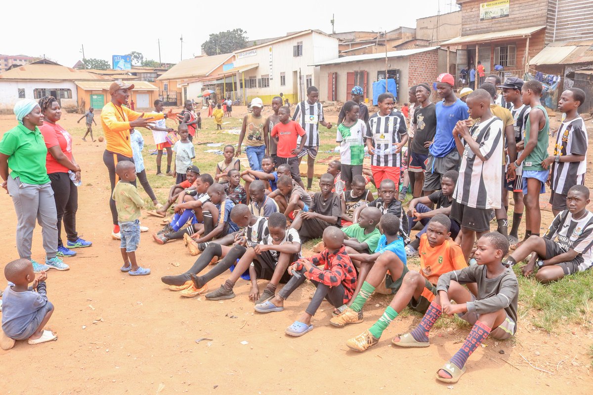 HubIncredibles's tweet image. Last Friday, we hosted &quot;Incredibles Moves: Sports Clinic&quot; in Katanga slum. The children &amp;amp; youth learned sports skills, life values &amp;amp; had a blast!  Let&apos;s keep building hope &amp;amp; transforming lives through sports!#IncrediblesMoves #SportsForDevelopment