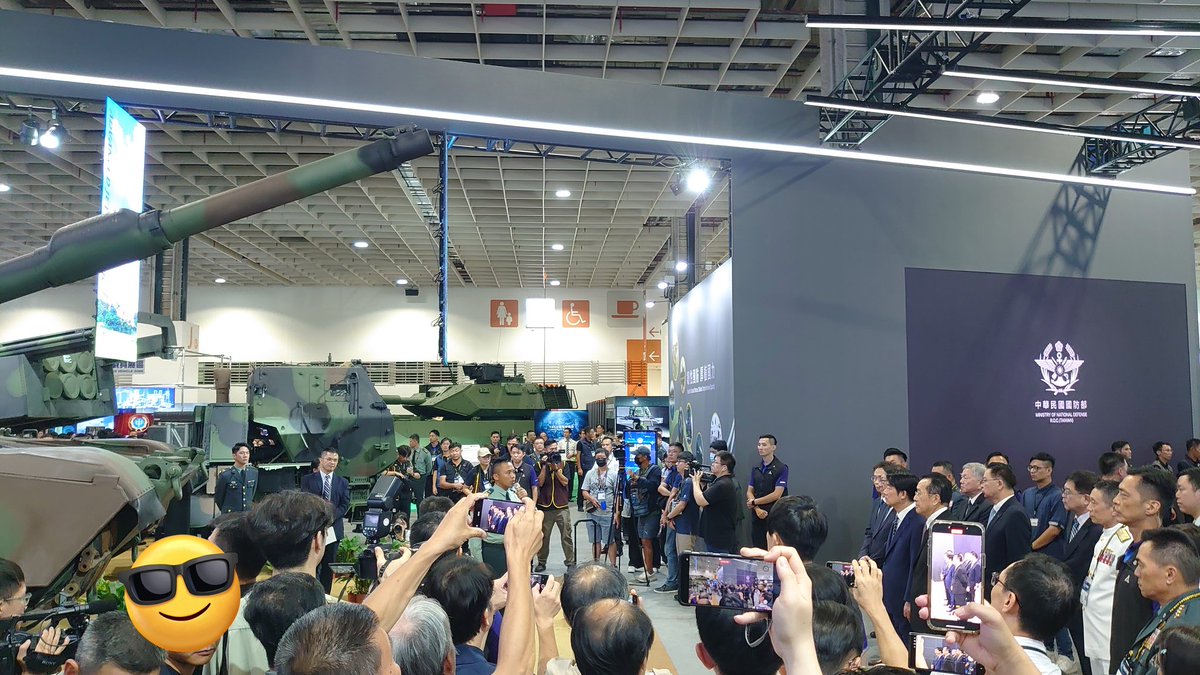 頼総統とM1A2Tですわ。
両者の対峙は初めてじゃないですわ。 