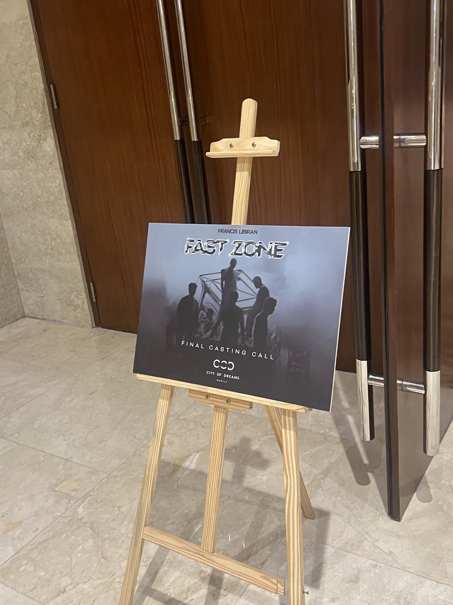 forstelljunonly's tweet image. ive been part of the model casting, and believe me when i say this is going to be a huge huge eventttt from international models to world class performances, definitely a must-watch 😭 i understand that it’s been lacking in promotion (felt the same way too 😄) but trust me 🤞🏻