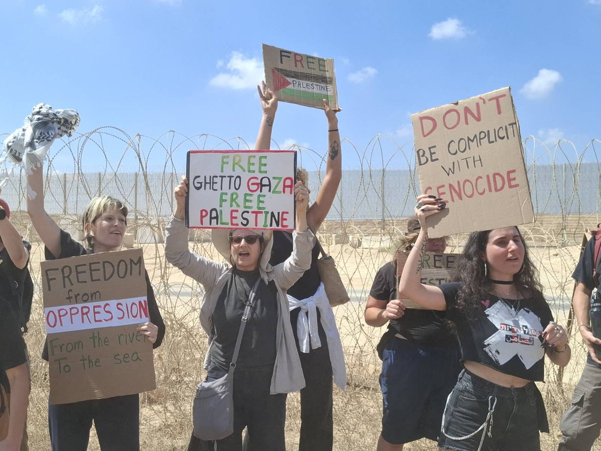 نير حسون Nir Hasson ניר חסון tweet media