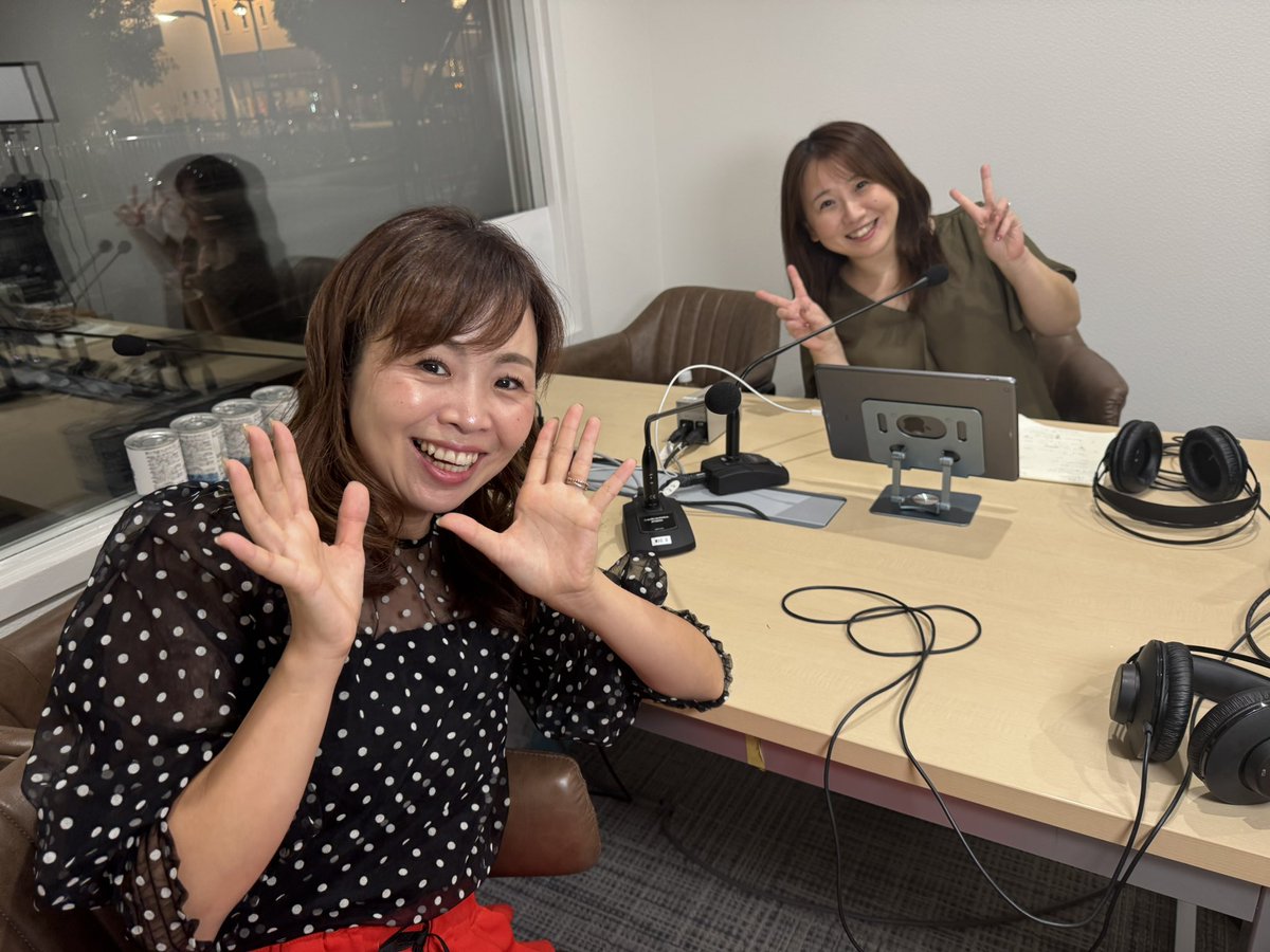radiolush807's tweet photo. 夜7時〜「ビューティージャパンRADIO」
新パーソナリティーの高木美沙が、焼津スタジオから生放送でお届けします。メッセージ お待ちしております！ 

本日のゲストは廊下性教育の柏木法子さんです！

⬇️ご視聴はコチラ⬇️
https://t.co/HelMNrU0Ns

@BJFUJIYAMA
#BJ
#RADIOLUSH
#TravelTV
#コミュニティFM