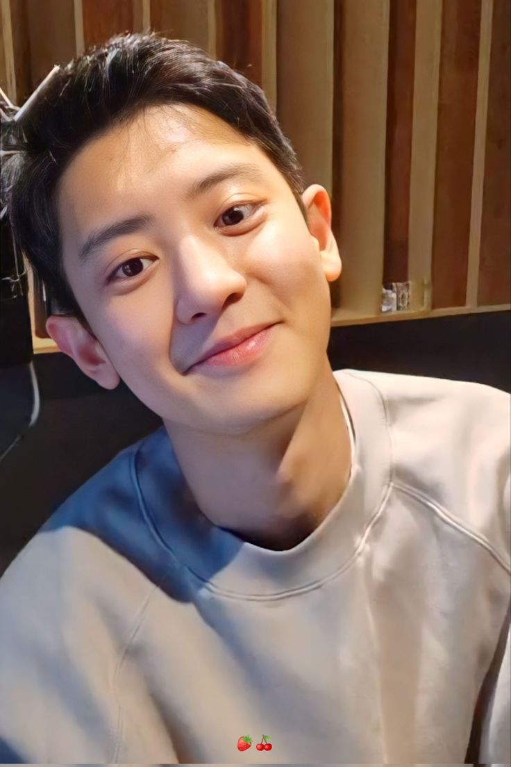 MyJeonzz's tweet photo. Chanyeol dito ka nalang sa Pilipinas magpunta wag na jan sa Thailand, dito mahal ka namin ,di ka maoOP,at walang mang babackstab sayooo https://t.co/KbwlxzMWfM