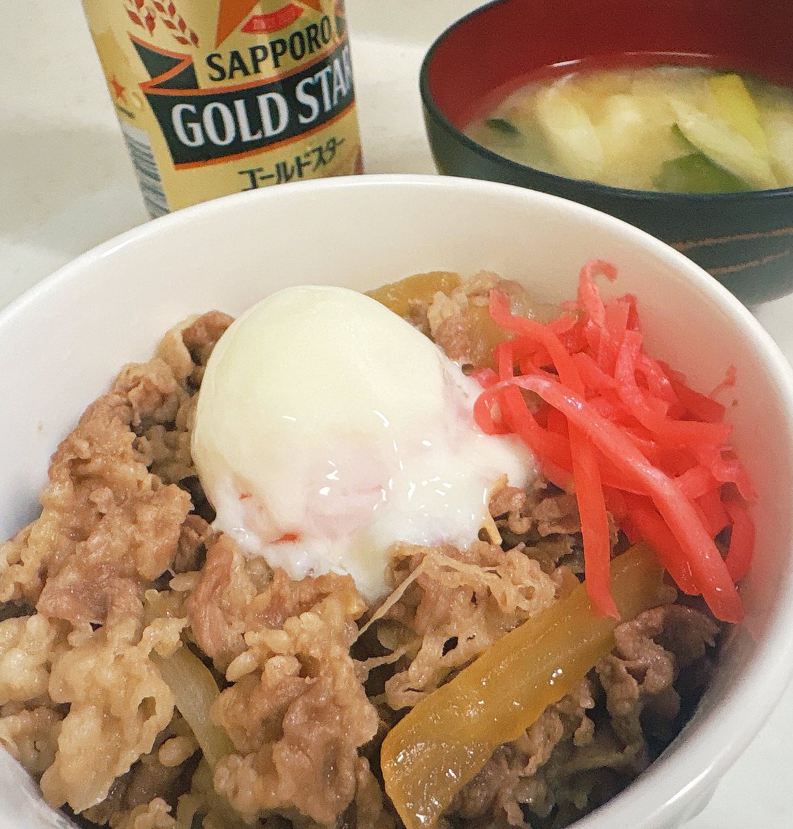 nononyo13's tweet image. 夜勤明け晩ごはん🌙*ﾟ
温玉牛丼です😋
#おうちごはん
#料理記録
#ごちそうさまでした
