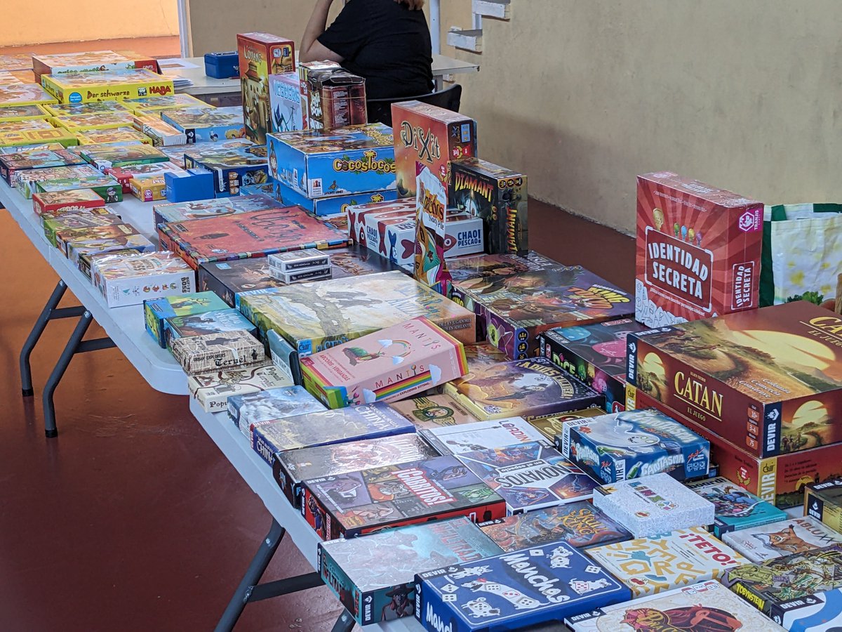 JornadasTIRWAL's tweet image. ¡Ludoteca montada, y puertas abiertas!

Empieza el Torneo de Magic, este año con 20 contendientes.