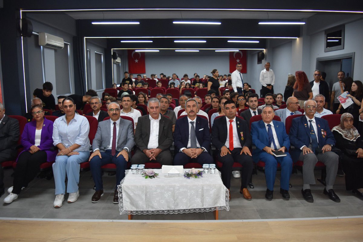 T.C. Sarıçam Kaymakamlığı (@kaymakamlik01) on Twitter photo İlçemiz ATO Anadolu Lisesi'nde düzenlenen Gaziler Günü programına katılan Kaymakam <a href="/dayanc_m/">Murtaza DAYANÇ</a> , burada yapmış olduğu konuşmada "Gaziler ve Şehit yakınları onurumuz ve gururumuzdur, Şanlı Bayrağımızın gölgesinde hür bir şekilde yaşıyorsak onların sayesindedir" dedi. İlçemiz ATO Anadolu Lisesi'nde düzenlenen Gaziler Günü programına katılan Kaymakam <a href="/dayanc_m/">Murtaza DAYANÇ</a> , burada yapmış olduğu konuşmada "Gaziler ve Şehit yakınları onurumuz ve gururumuzdur, Şanlı Bayrağımızın gölgesinde hür bir şekilde yaşıyorsak onların sayesindedir" dedi.