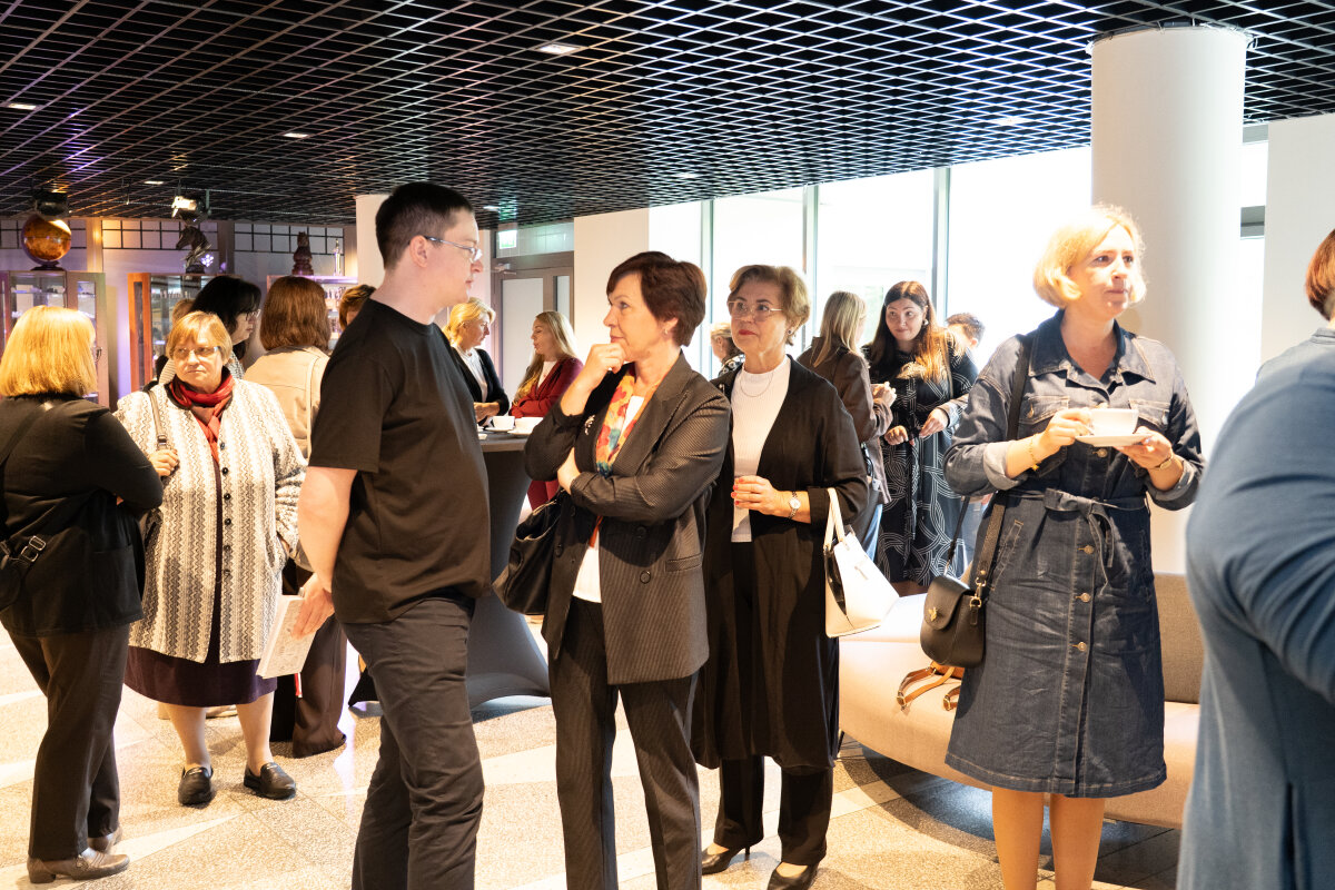 W Niemenczyńskim Centrum Kultury, na Wileńszczyźnie, przeprowadziliśmy szkolenie „Przygotowanie wniosków o dofinansowanie z Polski”, dla 93 uczestników: przedstawicieli szkół, instytucji kulturalnych i społeczności lokalnych Okręgu Wileńskiego. 
zdj. Samorząd Rejonu Wileńskiego🙂