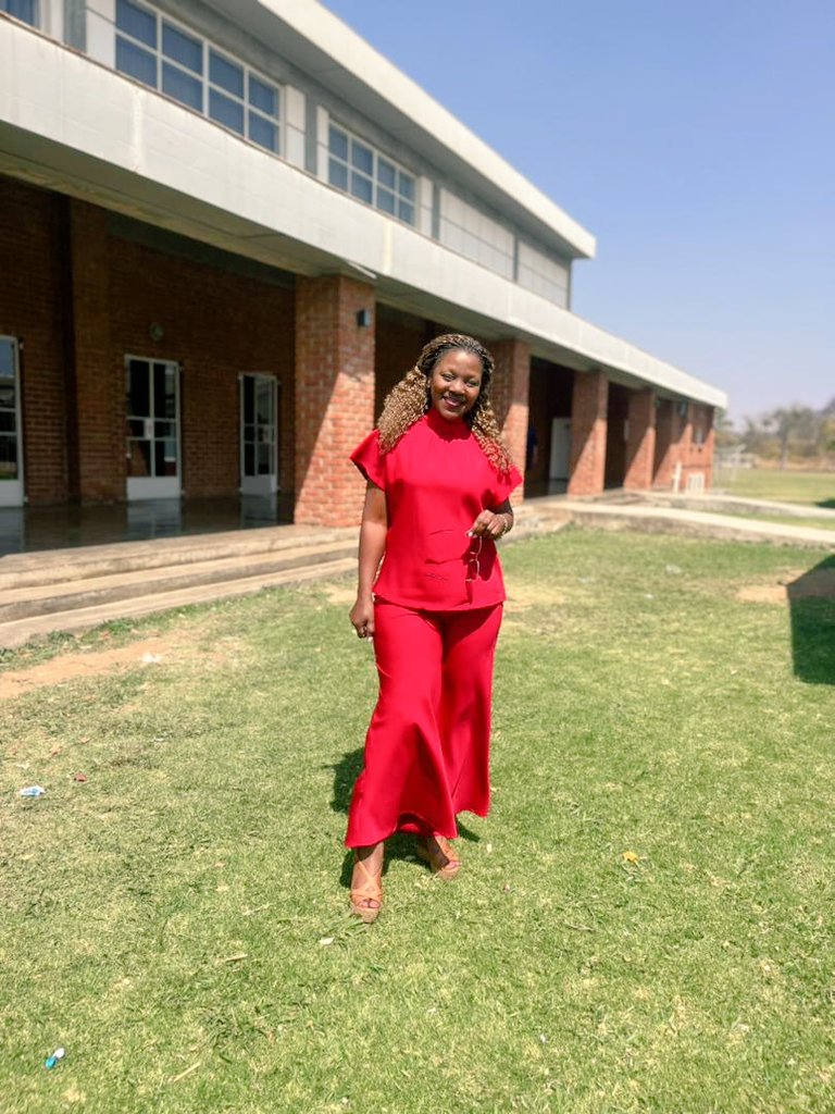 MsMabaleka's tweet image. UMs Mabaleka othanda boooooonke abantwana