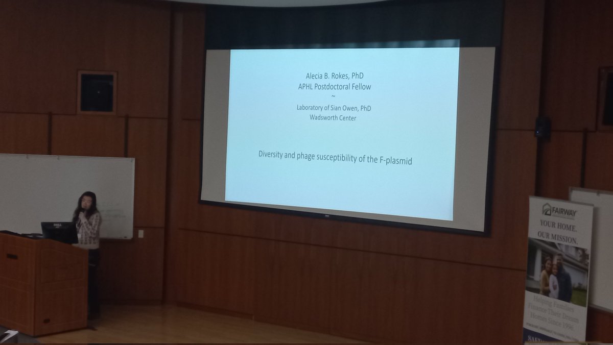 CapDistPostdocs's tweet image. Dr. Alicia Rokes is our fourth speaker of the day, she will show us her PhD research on how history shapes regulatory and evolutionary responses to tigecycline in two reference strains of Acinetobacter baumannii!