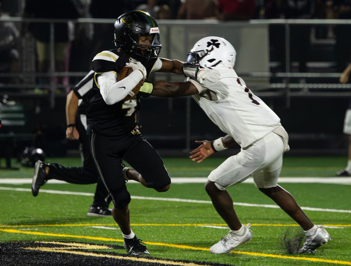 .<a href="/DandC/">Democrat & Chronicle</a> #RochesterNY area HS Football 

* <a href="/SecVFootball/">Section V Football</a> scores: bit.ly/4mr7oBU

<a href="/EridgeFootball/">Eastridge Football</a> <a href="/EastFootball585/">East High Football</a> <a href="/SteveMarriott_/">Steve Marriott</a> <a href="/VictorBLDevils/">Victor Blue Devils Ψ╰(•̀ᴗ•́ )╯</a> <a href="/FairportFB/">Fairport Football</a> <a href="/FootballMcquaid/">McQuaid Football</a> <a href="/RHCometFootball/">Rush Henrietta Royal Comets Football</a> <a href="/UprepFball/">UPREP Football (Roc.)</a> <a href="/Brighton_FB/">Brighton Bruins Football</a>  <a href="/SchroederFtball/">Schroeder Football</a> <a href="/RoeFootball_/">Roe Football</a> <a href="/ReporterRitz/">Justin Ritzel</a> <a href="/HFLfball/">John Russ</a>