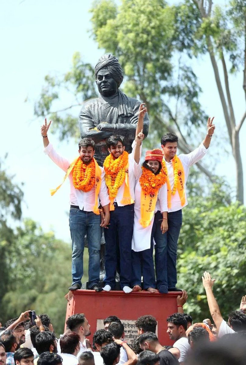 ChouhanShivraj's tweet photo. छात्र शक्ति, राष्ट्र शक्ति

दिल्ली विश्वविद्यालय के छात्रों ने पूरे देश को बता दिया है कि देश का युवा सजग है और राष्ट्रहित के लिए समर्पित भी।

स्वामी विवेकानंद जी के आदर्शों पर चलकर हम भारत को भव्य बनाएंगे। सभी को बधाई एवं शुभकामनाएं!

@ABVPVoice

#DUSUresult2025 https://t.co/BbN1kcQzAO