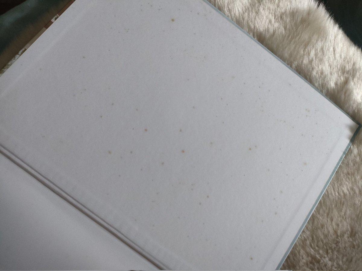 GOT7ILOPH's tweet photo. [PLS RT] Selling Mark Tuan 1st Photobook (Photobook + Poster only)

Condition: 9/10
- cover and 1st page slightly stained due to excessive storage
- the rest of the pages are in perfect condition 

Original price: Php 2500
Selling for Php 1800 only

DM if  interested, Thank you! https://t.co/WrvoBuLu7R