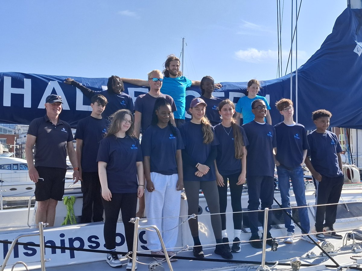 A lovely photo of the #tallships group in the sunshine 🌟Students have been busy today scrubbing and cleaning the ship from top to bottom, inside and out.
They're have been awarded their 'Introduction to Yachting' Certificate, and issued with crew t-shirts.
Well done to all!