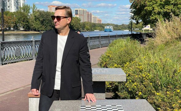 А не воры во власти есть?

Экс-замглавы Химок Дмитрия Кайгородова задержали за мошенничество в сфере ЖКХ. 

Следствие считает, что он причастен к хищениям при исполнении контрактов с муниципальным предприятием в 2022 году