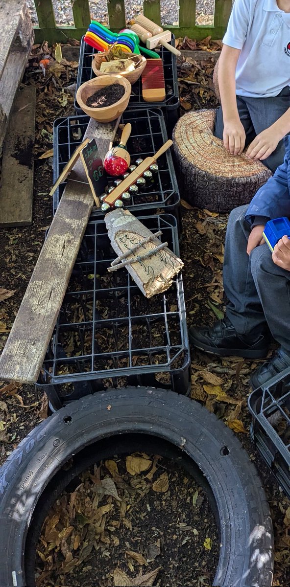 Our fireflies enjoyed exploring outside in the sunshine today #CTSforestschool <a href="/SencoCTS/">Mrs Carrack</a> <a href="/headcherrytree/">Cherry Tree Headteacher</a> @CTD
<a href="/CTS_Watford/">Cherry Tree Primary School</a> <a href="/Emma5Hills/">Emma Hill</a>