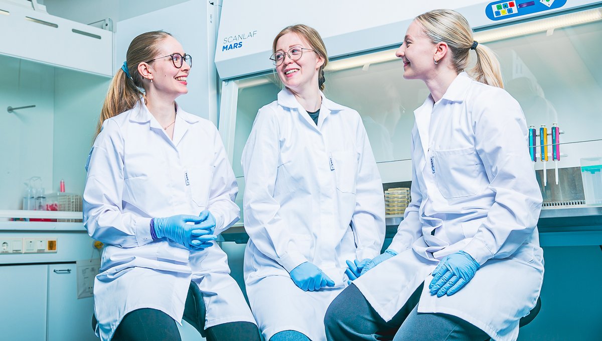 At our #phage lab 📸 We’re passionate about supporting customers in every aspect of #bacteriophage testing, analysis, and R&amp;D. See👇 
precisionphage.com/laboratory

#microbiology #virology #biolab #phagebank #phagecollection #bioinformatics #bacteria #phagelaboratory #phagelab