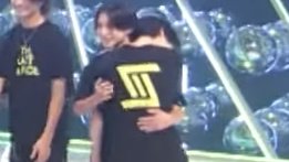 dSvTPkFC7777039's tweet image. いつの間にかAOIとKEITOがすごく仲良くなっていて
微笑ましい☺️🎵 1歳差の可愛い兄弟ケミだね🫂
 #THELASTPIEACE  #ラスピ  #AOI  #KEITO  #BMSGTRAINEE