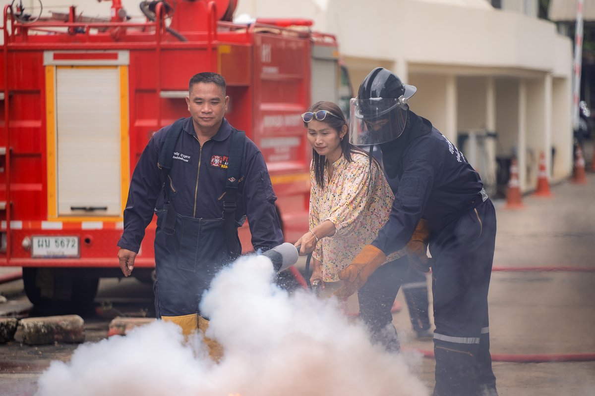 mbakku's tweet image. วันนี้ที่ MBA KKU เราอัปสกิลทีมด้วย Disaster Risk Management + Business Continuity: มาตรฐาน SH&amp;amp;E, ICS และ Tabletop Exercise ครบ 🔒
สร้างวัฒนธรรมความปลอดภัยให้แข็งแรงต่อเนื่อง 💪
#MBAKKU #BCM #EmergencyReady #CampusSafety