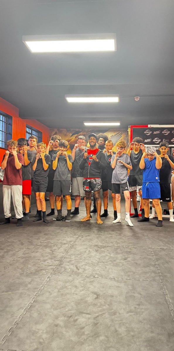 Catford Youth - Instructor Nathan Lewis is doing a great job 👏