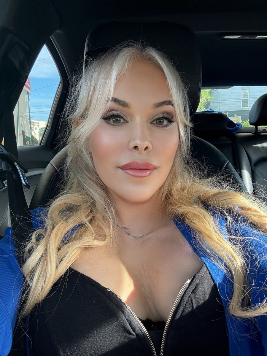 Tiffany Champagne (@tiffanychamp77) on Twitter photo Friday drive… neckline dipping lower than the speedometer. Careful, I’m a distraction. 😏
Allmylinks.com/Tiffany-champa… Friday drive… neckline dipping lower than the speedometer. Careful, I’m a distraction. 😏
Allmylinks.com/Tiffany-champa…