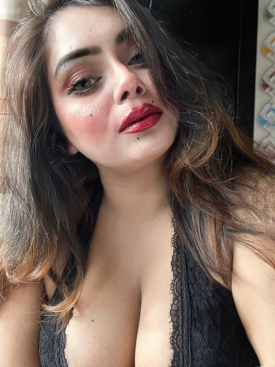 Any sugar daddy in need of a long distance sugar baby????🥹🥹🥹😭