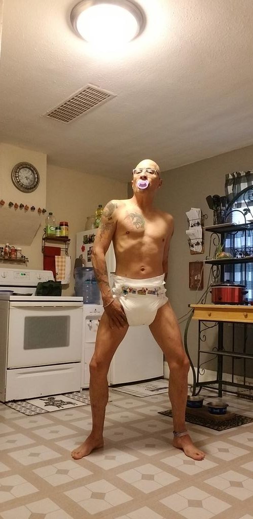 Sooo! Today is Friday, I have the day off, and I got an email stating that my 40 Peekabu diapers is out for delivery. Hmmm, What ever will I do with myself today? HAPPY BDF Y'ALL!