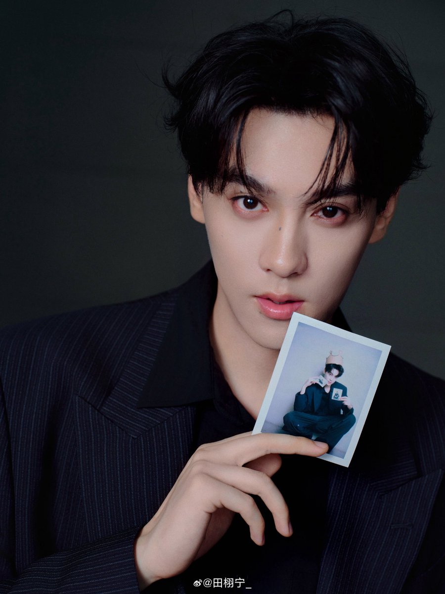 rocknrise_'s tweet photo. สุดหล่อเจ้าภาพวันนี้ค้าบ 🥺
#田栩宁 #TainXuning #เถียนสวี่หนิง #전허녕 https://t.co/PQmJX5EXUe
