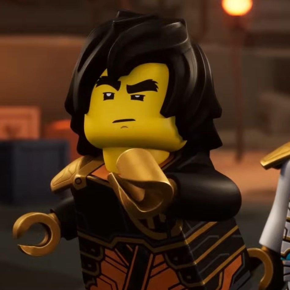 I know I’ve posted ab it before but I rly do love his little claws 🦀