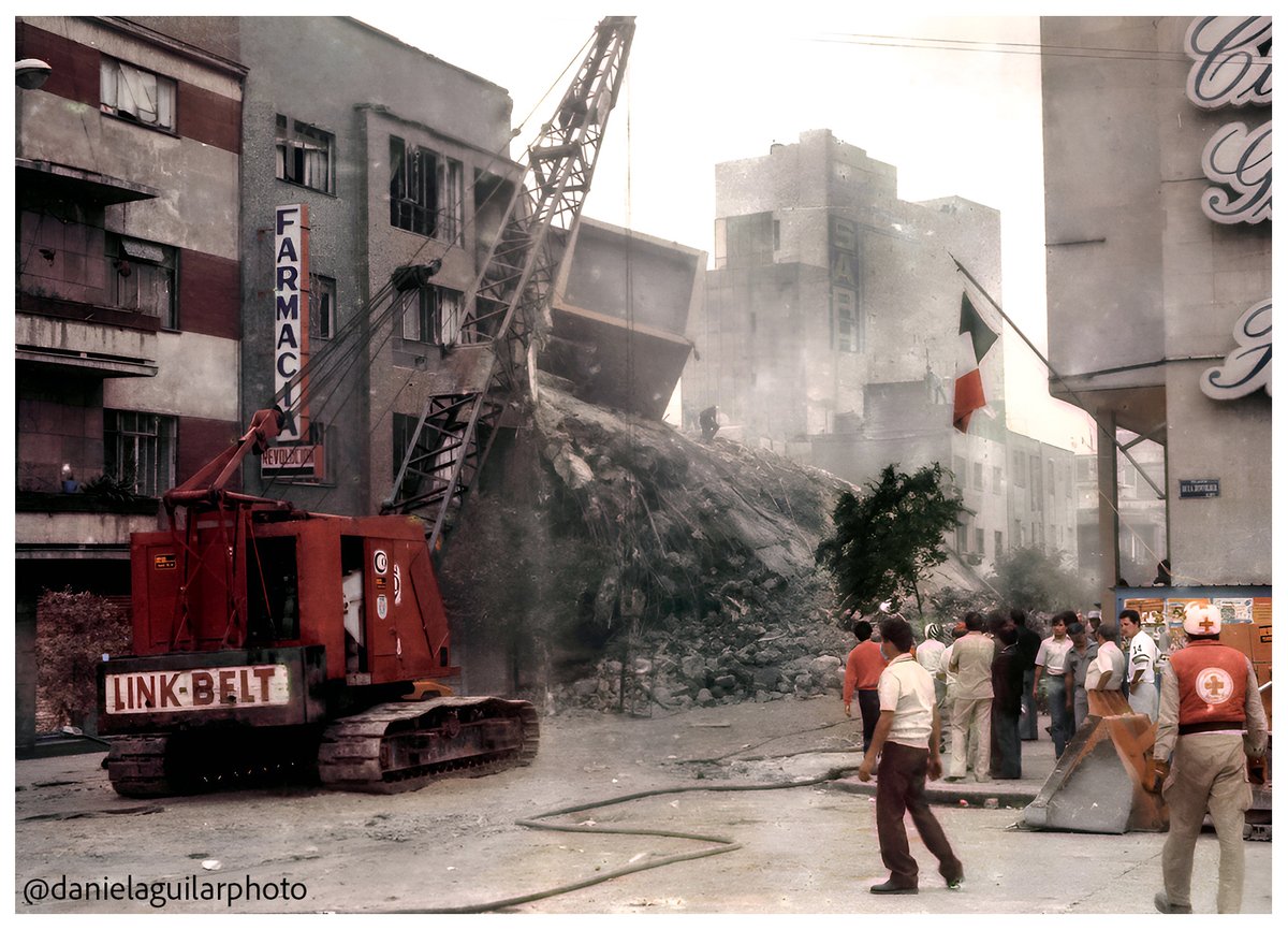 19 de septiembre de 1985. Terremoto de la Ciudad de México. 40 aniversario. #Sismo #Terremoto #19septiembre #AlertaSísmica #Aniversario #CDMX #DanielAguilarFotografo #HotelRegis #archivo #19sep PIX📷DA