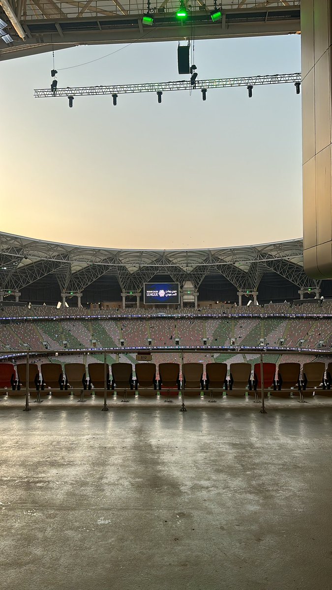 في قلب الجوهره يارب يفوز  الهلال 💙🤫. 
#الهلال_الاهلي