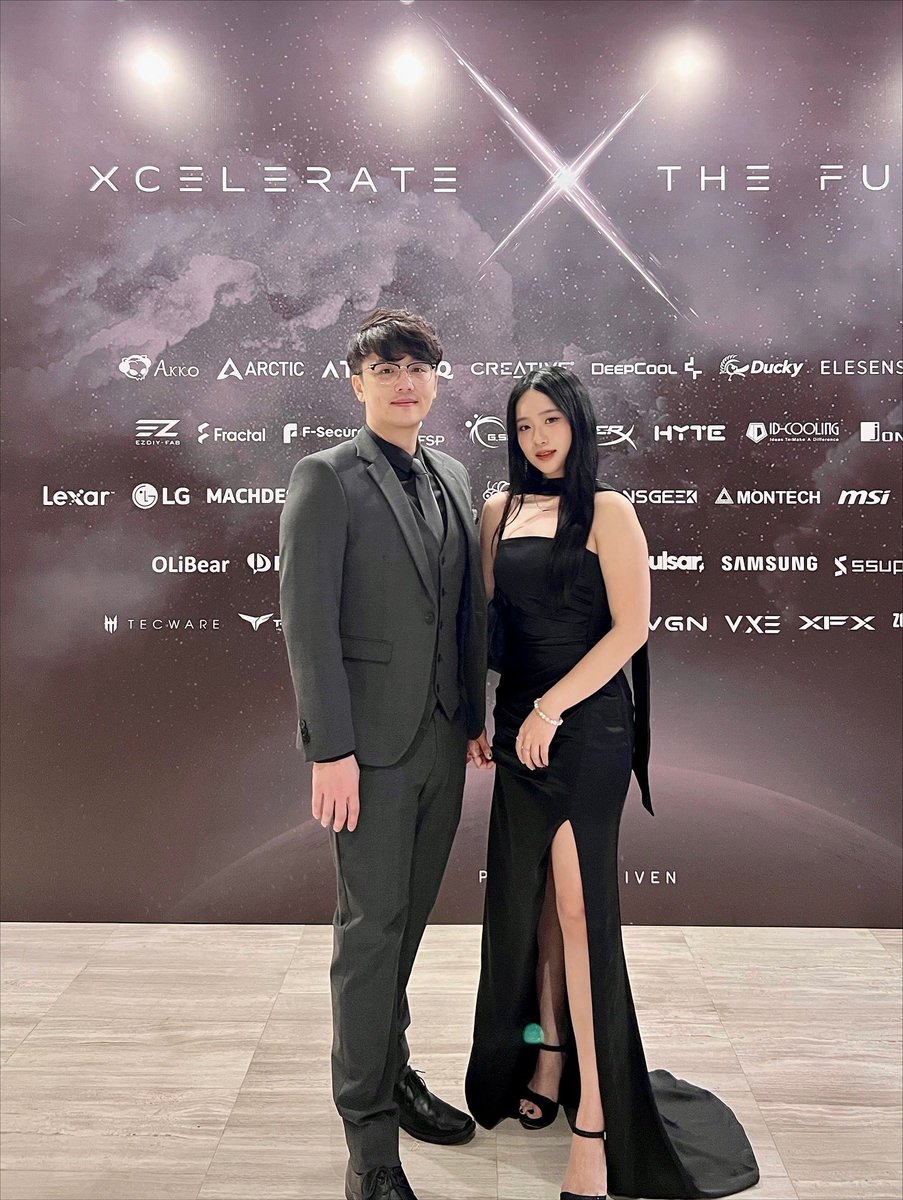 sWetsWet tweet media