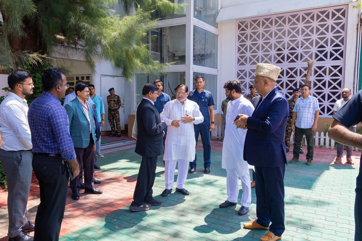 prafulkpatel's tweet image. Extended a heartfelt welcome today to the Parliament Committee on Information and Communication Technology Management, Rajya Sabha. The Chairman and distinguished members added immense value through their thoughtful participation, making the engagement truly inspiring.