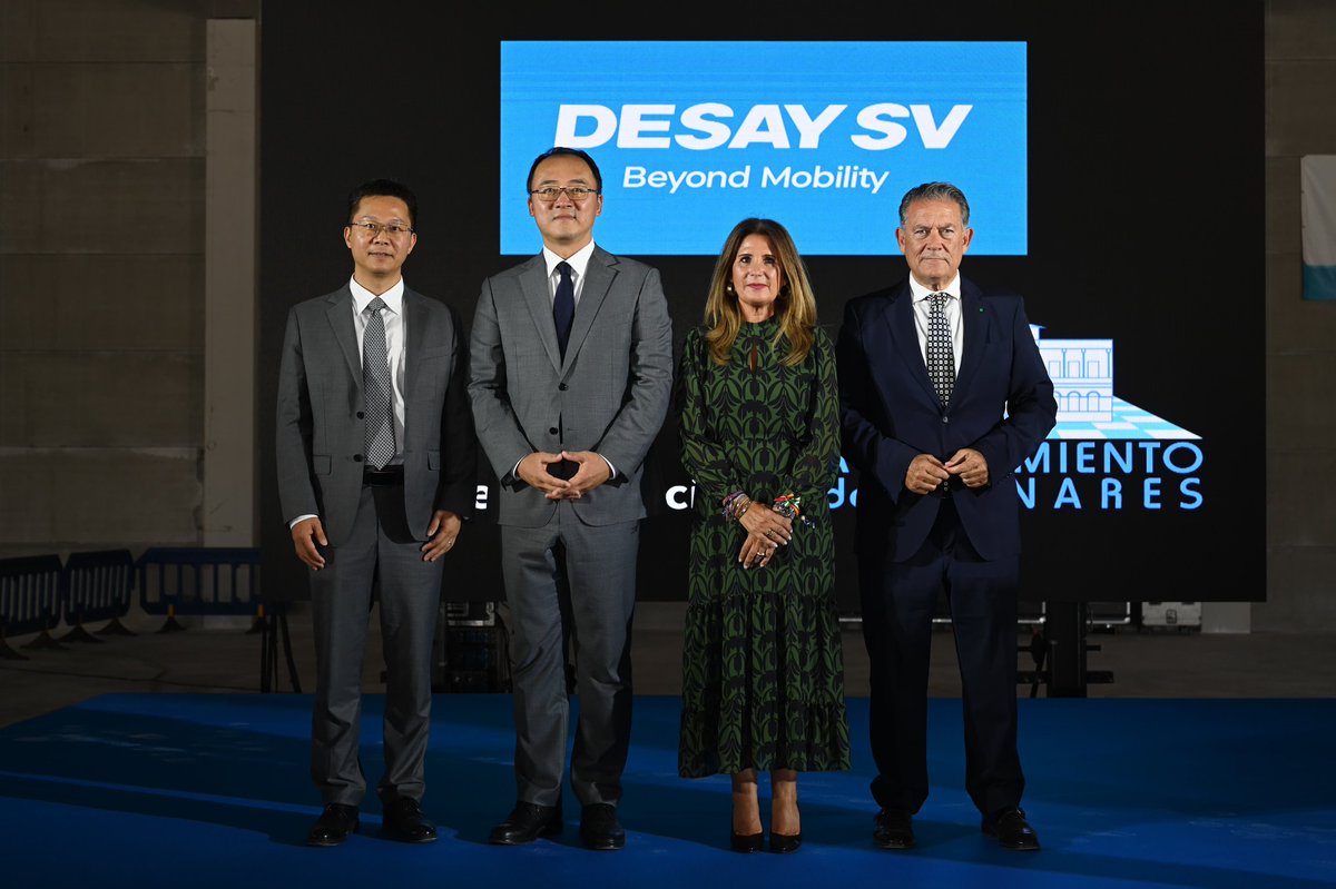 Ayuntamiento de Linares (@aytolinares) on Twitter photo ⚪️ DESAY SV
La alcaldesa subraya que la recuperación de la actividad en el Parque de Santana es un punto de inflexión para el avance de la ciudad.
🔹 <a href="/auxidelolmo/">Auxi del Olmo</a> destaca los progresos en la implantación del proyecto de Desay SV en #Linares.
ℹ️ +INFO:
ciudaddelinares.es/noticias/la-al… ⚪️ DESAY SV
La alcaldesa subraya que la recuperación de la actividad en el Parque de Santana es un punto de inflexión para el avance de la ciudad.
🔹 <a href="/auxidelolmo/">Auxi del Olmo</a> destaca los progresos en la implantación del proyecto de Desay SV en #Linares.
ℹ️ +INFO:
ciudaddelinares.es/noticias/la-al…