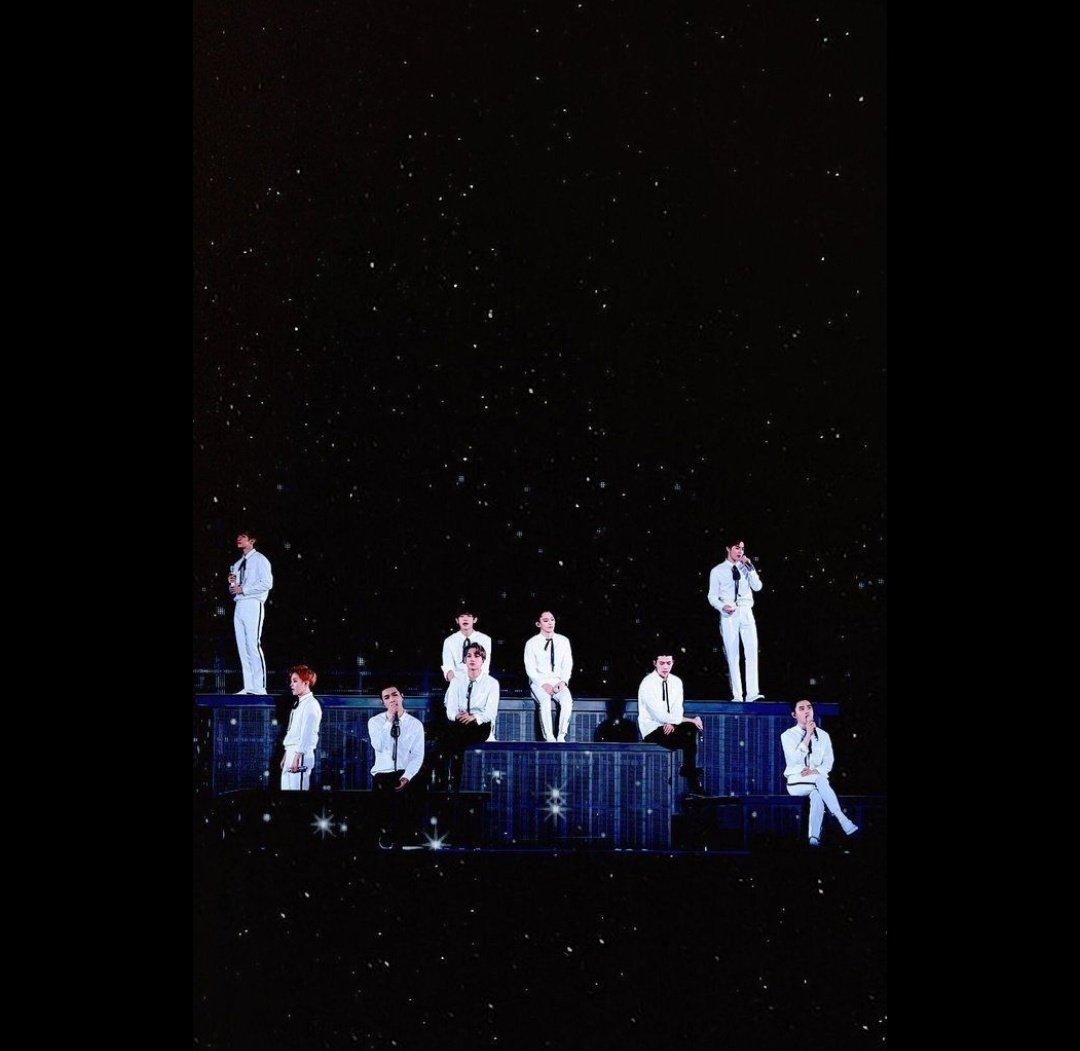 بالاخره بعد از ۶ سال اکسو کامل شد🎉🎉

WELCOME BACK SEHUN
#SEHUNiverseReturns
#여전히세훈이편
<a href="/weareoneEXO/">EXO</a>