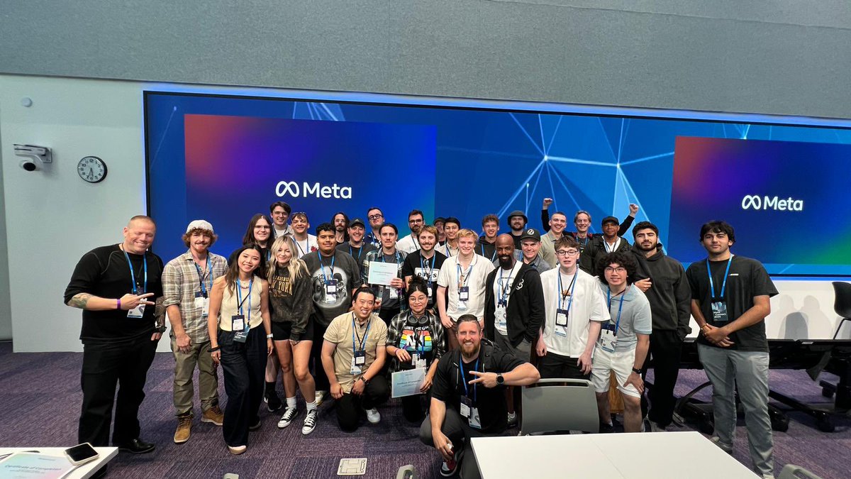 Big thanks to <a href="/AndyFidel_/">Andy Fidel ✨</a> <a href="/brown_lantern/">Deepak Nair</a> <a href="/MetaHorizonDevs/">Meta Horizon Developers</a> for inviting me to the Meta Horizons Creator Academy and #metaconnect2025! Such an awesome week connecting with other UGC devs and all the awesome folks at Meta!