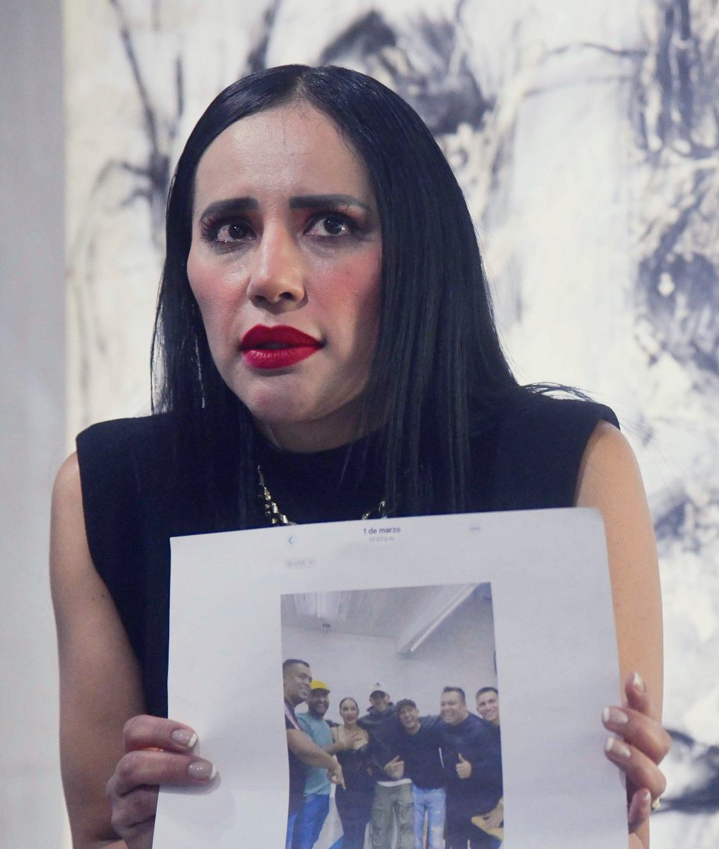 TVPoderX's tweet image. Lo que no consiguió la fresa alcaldesa @AlessandraRdlv lo logró el periodista @c4jimenez 

ASÍ LUCE HOY @SandraCuevas_ 

Dice que la meterán a la cárcel solo si le INVENTAN un delito …. 

¿Cuál crees que le “inventen”?