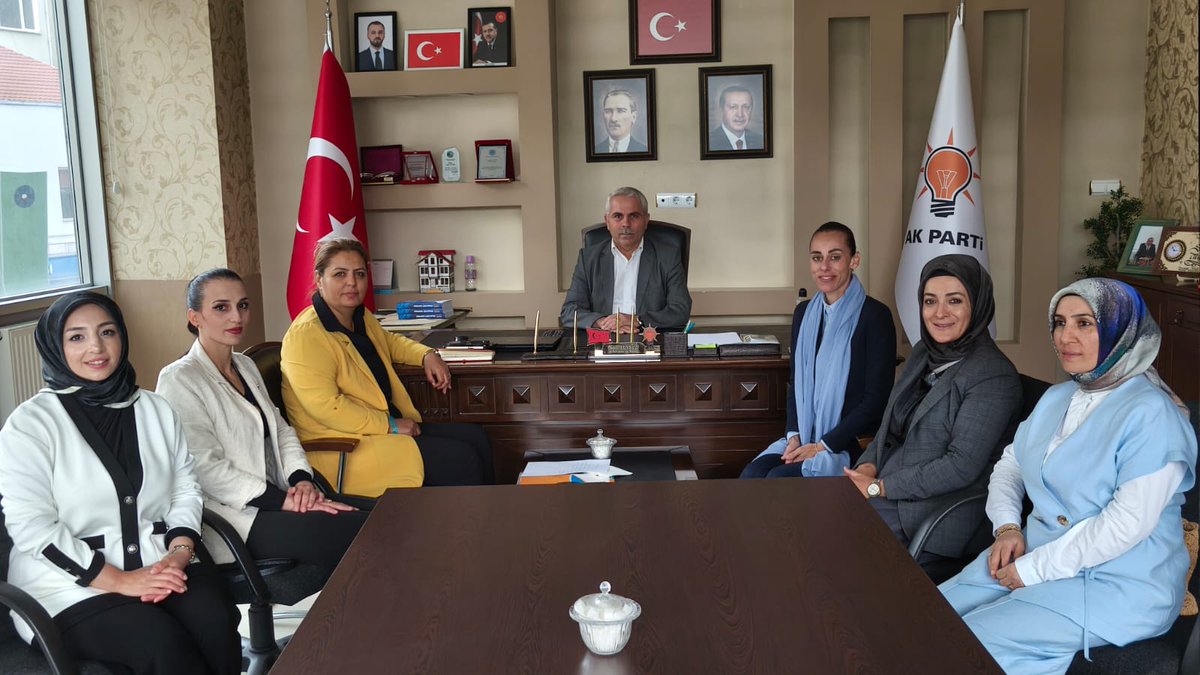 AkKelkit29's tweet photo. Genel Merkez Kadın Kolları Kültür ve Sanat Politikaları Başkanı ve Karadeniz Bölge Başkanımız Sayın Müjde Kotil Kasapoğlu,Genel Merkez Kadın Kolları MKYK Üyesi , Doğu Karadeniz Koordinatörü Sayın Berrin Aydın'a nazik ziyaretlerinden dolayı teşekkür ederiz 
#akparti #akkadınlar https://t.co/lm4wgbFbpC