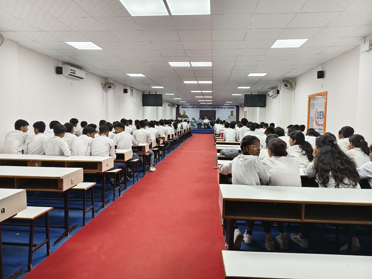 mindroot_india's tweet photo. 🧠✨ Mental Health Awareness at UEM Jaipur ✨🧠
#MindrootFoundation #MentalHealthMatters #MentalHealthAwareness #BreakTheStigma #MindWellbeing #UEMJaipur #StudentMentalHealth #ChopalInitiative #Psychiatry #Psychology #mentalhealthadvocate #mentalhealth https://t.co/ngVkFlVsTm